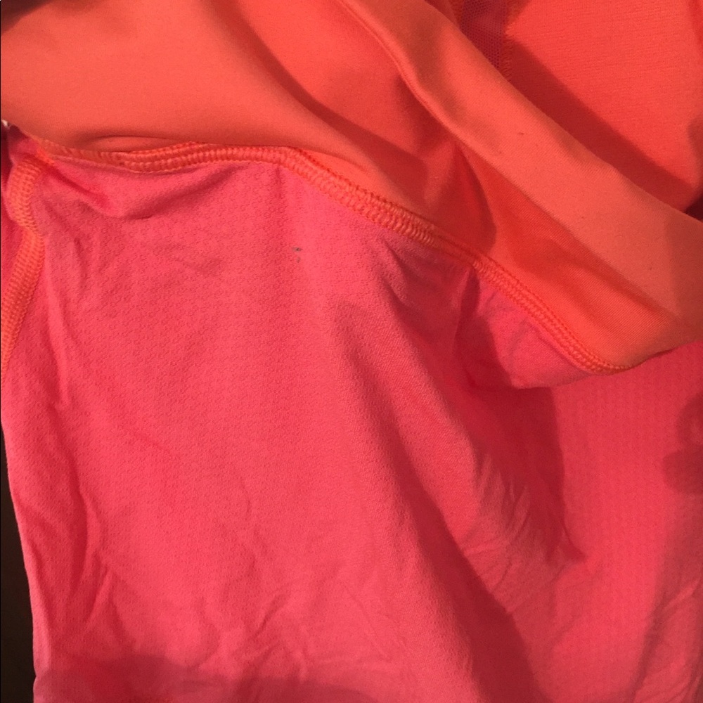 Lululemon Crop Bra/Tank - Picture 6 of 6